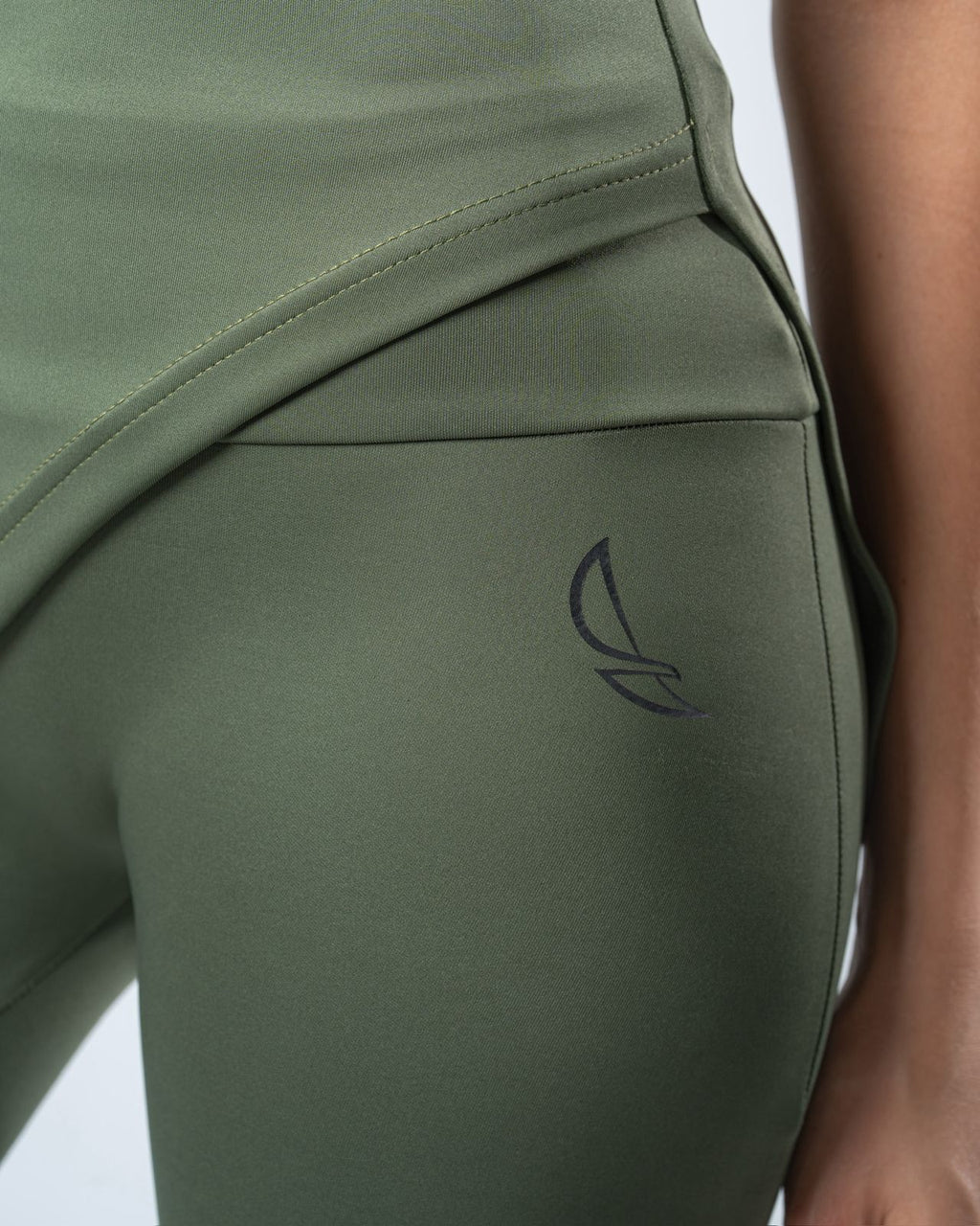 The Ease Everyday Leggings