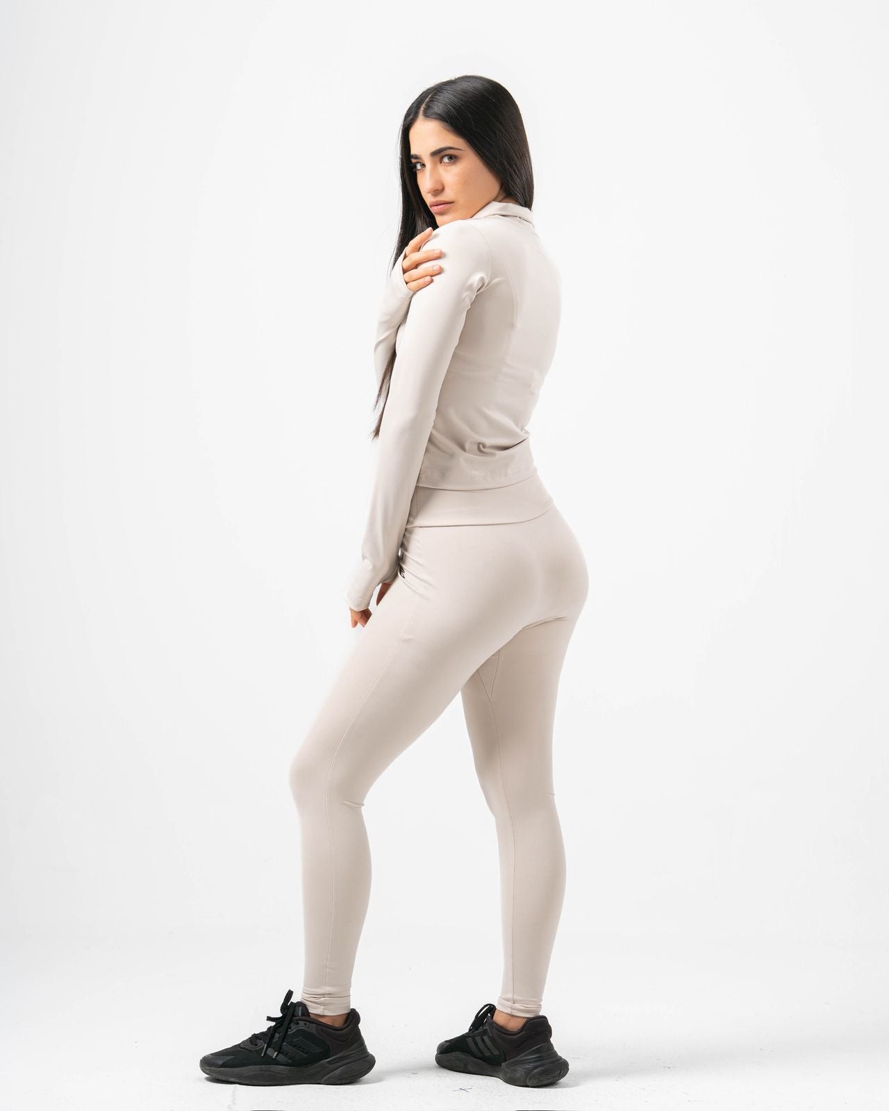 Lyra Quarter Zipper - Beige